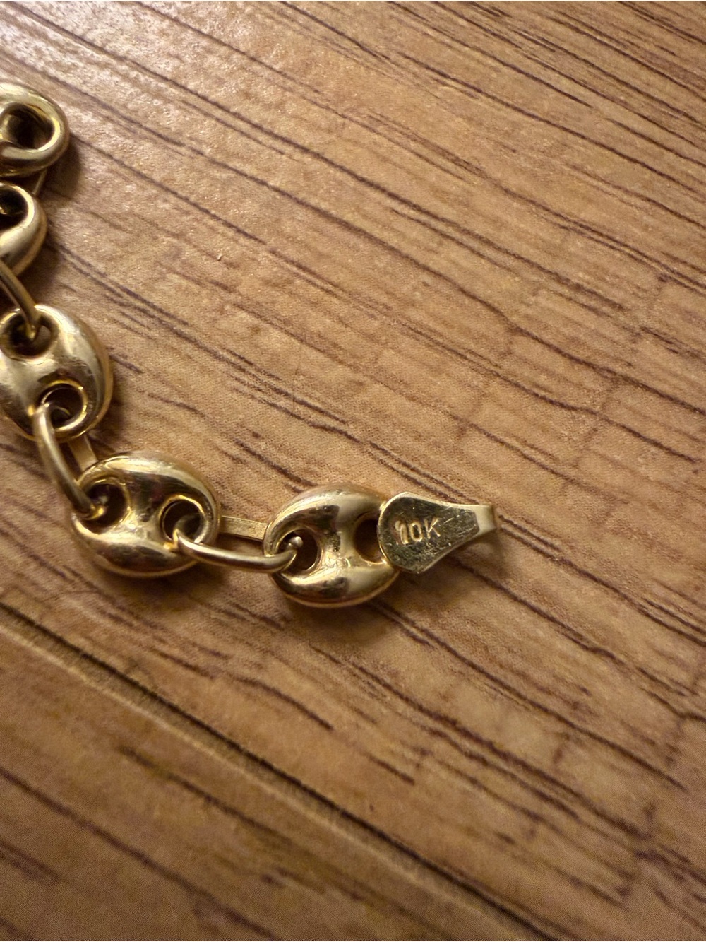 Gold Link Chain Bracelet - Picture 2 of 2